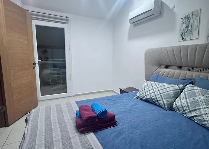 Diamond Pinara Residences フェティエ